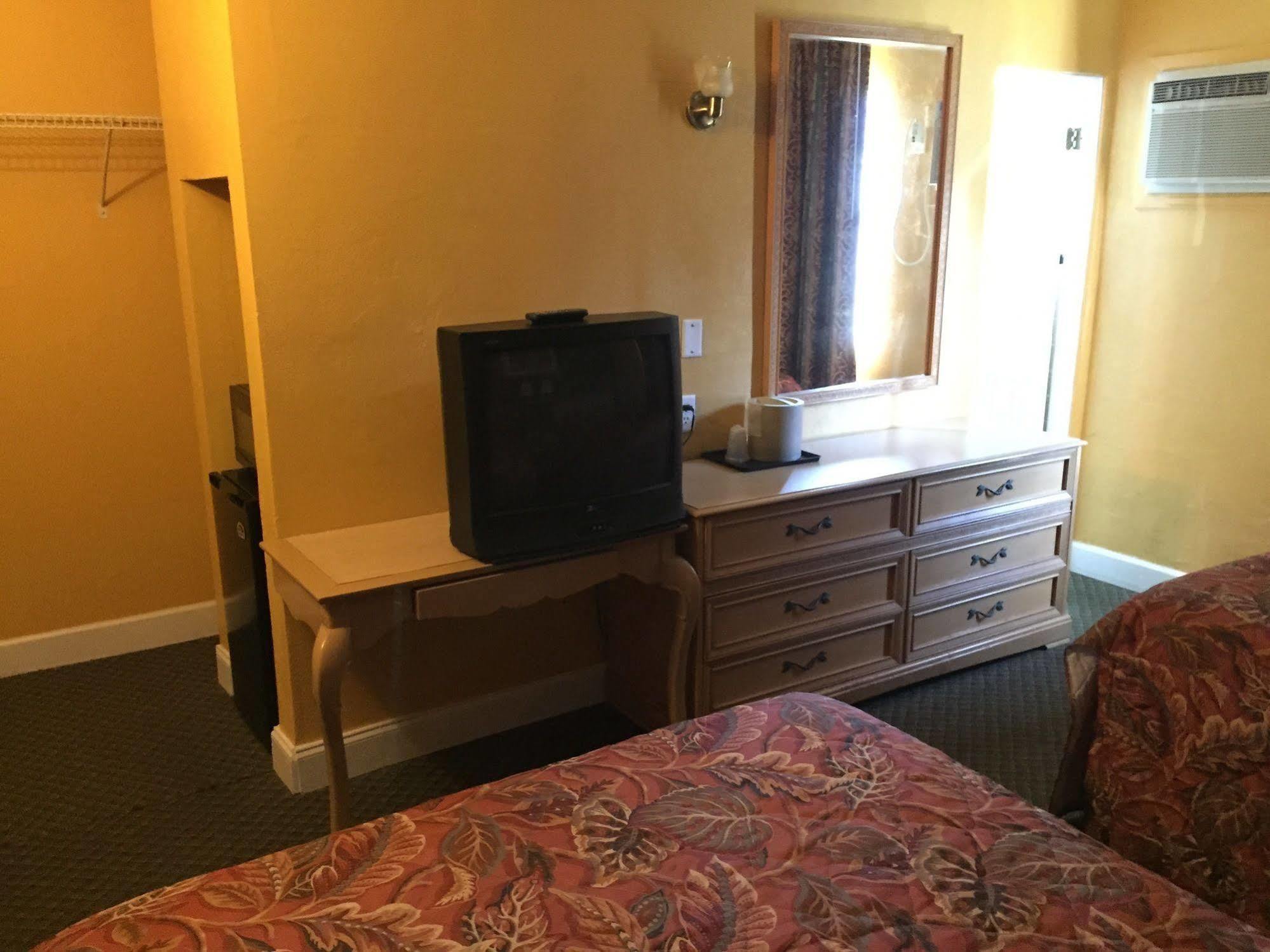 אוקלה Shangri La Motel מראה חיצוני תמונה