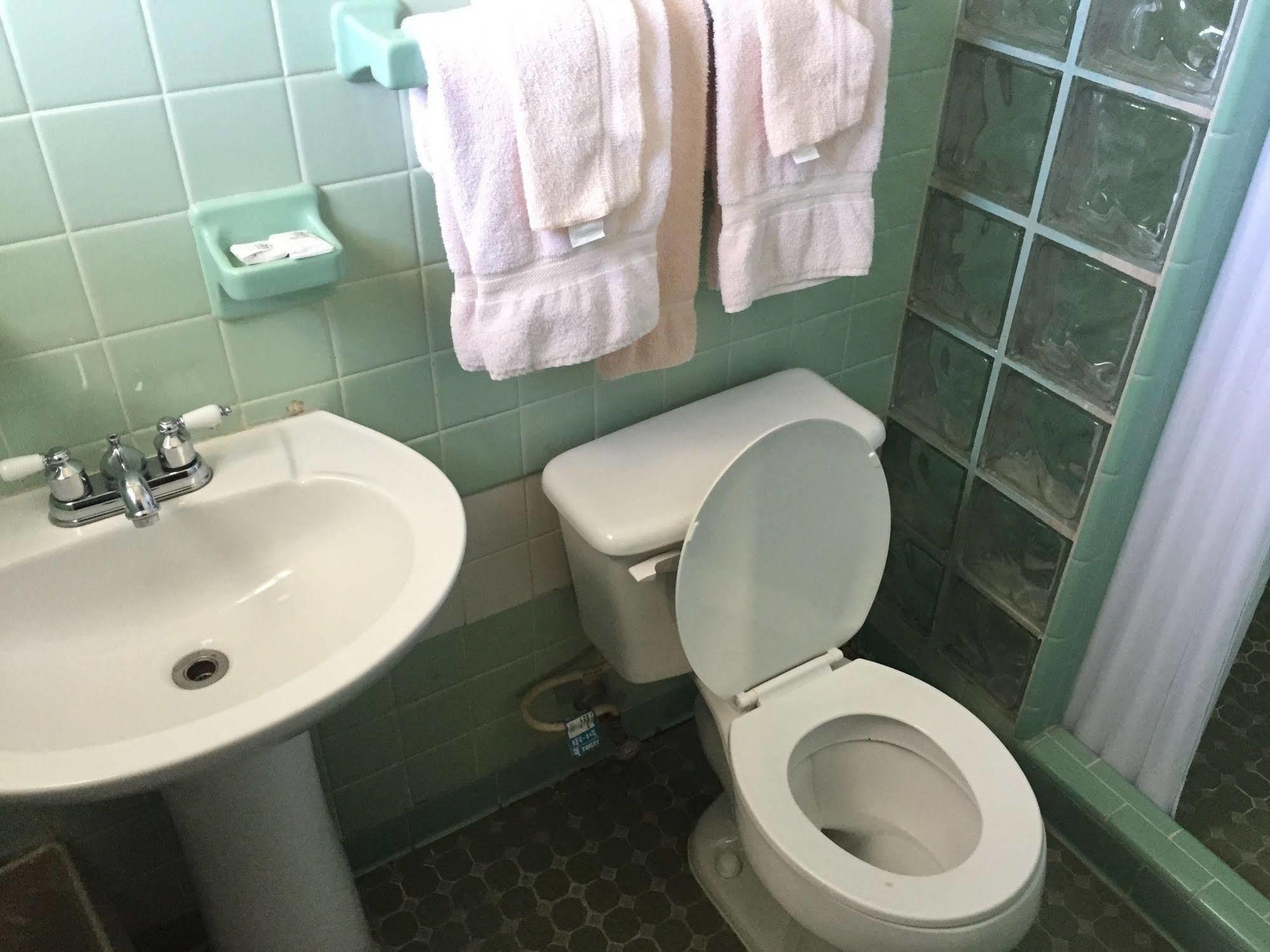 אוקלה Shangri La Motel מראה חיצוני תמונה